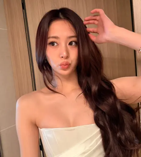 Image 22956756 from Huh Yunjin 허윤진 | LESSERAFIM