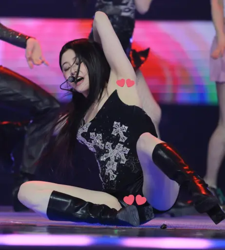 Image 22956744 from Huh Yunjin 허윤진 | LESSERAFIM