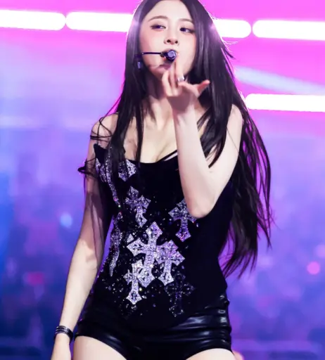 Image 22956664 from Huh Yunjin 허윤진 | LESSERAFIM