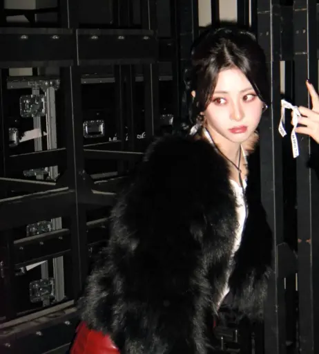 Image 22956329 from Huh Yunjin 허윤진 | LESSERAFIM