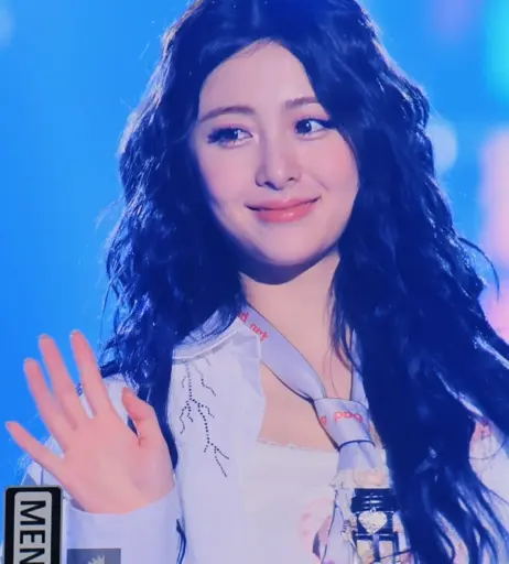 Image 22956313 from Huh Yunjin 허윤진 | LESSERAFIM