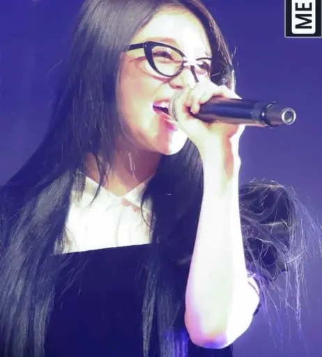 Image 22956305 from Huh Yunjin 허윤진 | LESSERAFIM