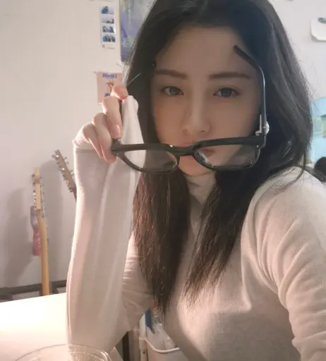 Image 22956339 from Huh Yunjin 허윤진 | LESSERAFIM