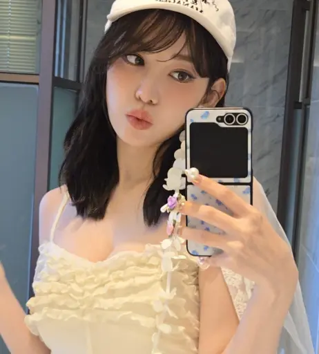 Image 22953421 from Sakura Miyawaki 宮脇 咲良 | LESSERAFIM