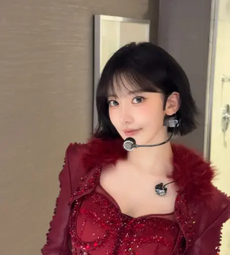Image 22953709 from Sakura Miyawaki 宮脇 咲良 | LESSERAFIM