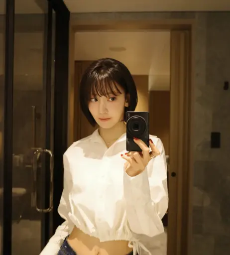 Image 22953750 from Sakura Miyawaki 宮脇 咲良 | LESSERAFIM