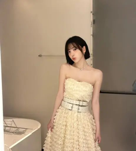 Image 22953618 from Sakura Miyawaki 宮脇 咲良 | LESSERAFIM