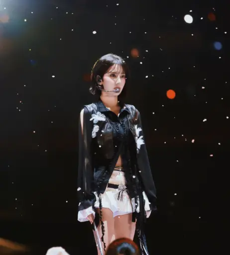 Image 22953607 from Sakura Miyawaki 宮脇 咲良 | LESSERAFIM