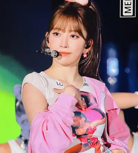 Image 22953363 from Sakura Miyawaki 宮脇 咲良 | LESSERAFIM
