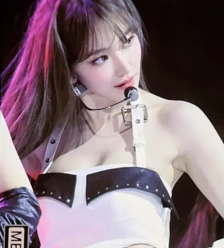 Image 22953373 from Sakura Miyawaki 宮脇 咲良 | LESSERAFIM