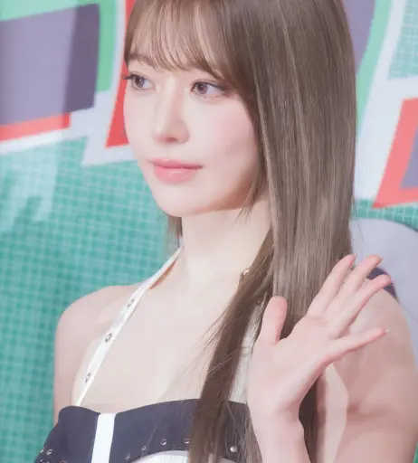 Image 22953371 from Sakura Miyawaki 宮脇 咲良 | LESSERAFIM