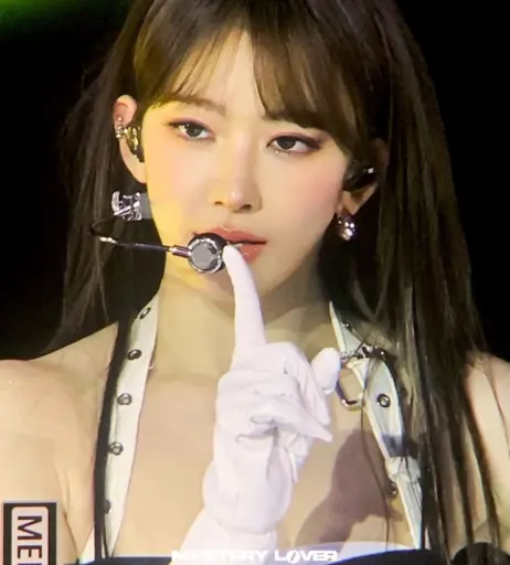 Image 22953370 from Sakura Miyawaki 宮脇 咲良 | LESSERAFIM
