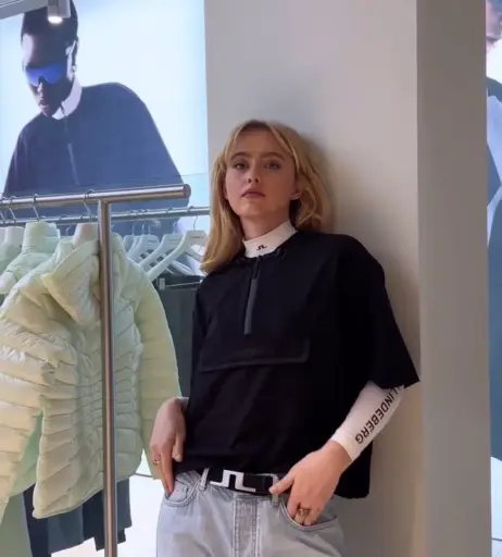 Image 22948983 from Kathryn Newton