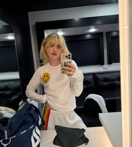Image 22948972 from Kathryn Newton
