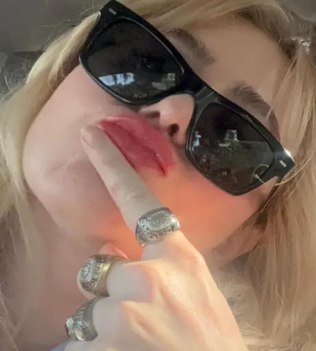Image 22948977 from Kathryn Newton