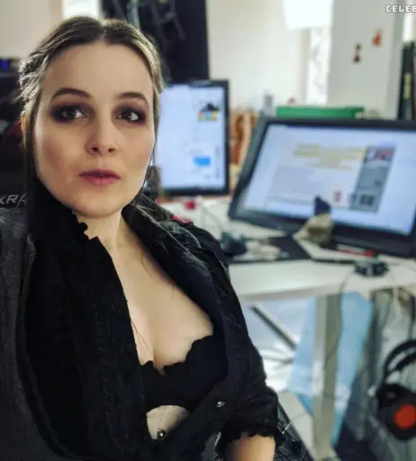 Image 2294533 from Mháire Stritter