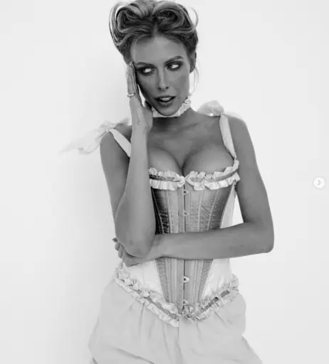 Image 22942220 from Oxana Streltsova