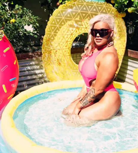 Image 22949937 from Taya Valkyrie