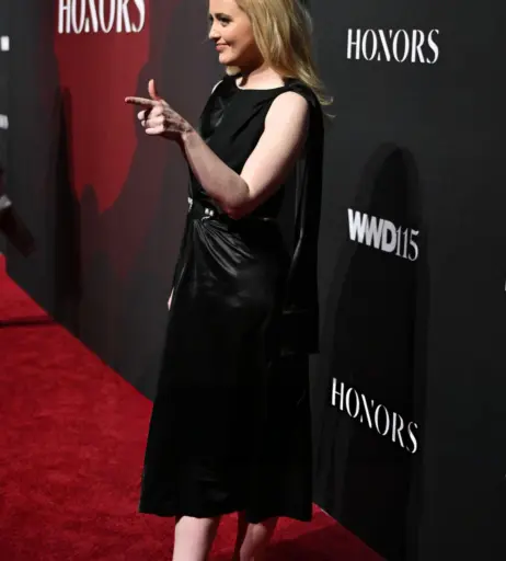 Image 22949000 from Kathryn Newton