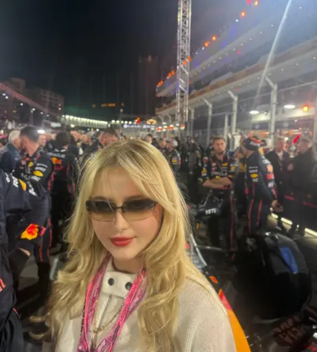 Image 22949037 from Kathryn Newton