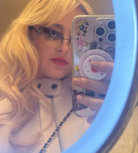 Image 22949046 from Kathryn Newton