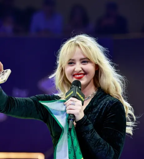 Image 22949076 from Kathryn Newton