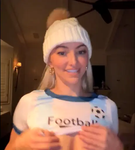 Image 2290491 from Lindsey Pelas