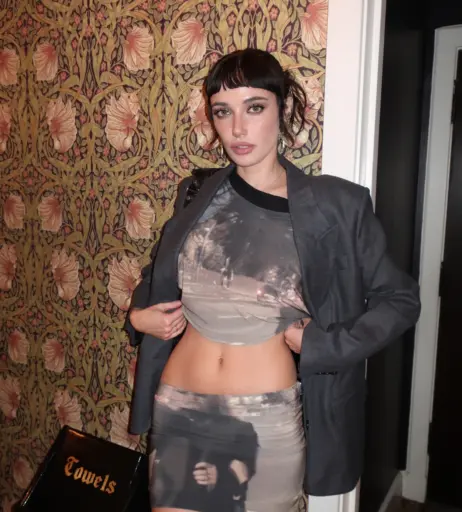Image 22998339 from Olivia O'Brien