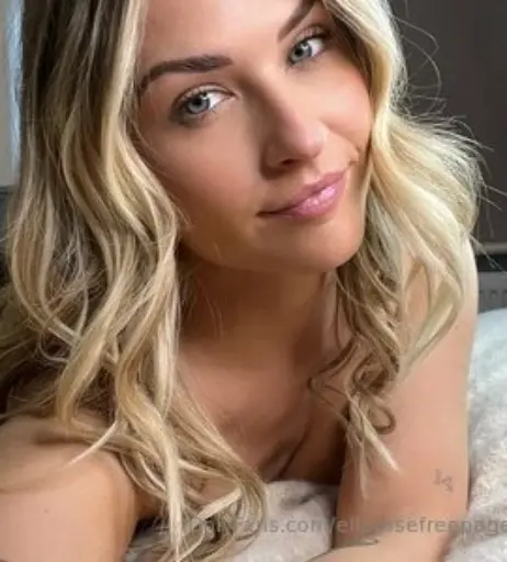 Image 22985499 from Ellabbyxo / Ellatakescock / Ella Rose / ellarose.tv