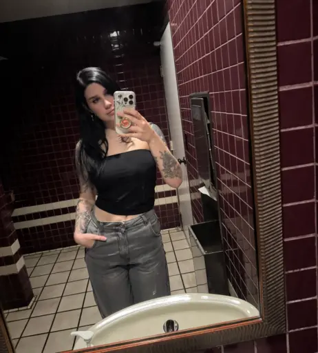 Image 22867952 from Arryn Zech