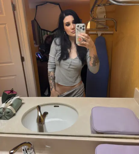 Image 22867887 from Arryn Zech