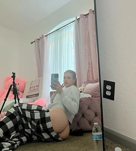 Image 2288360 from Lilly Bloomes