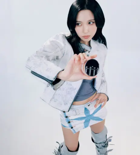 Image 22766533 from Mina Myoi (TWICE)