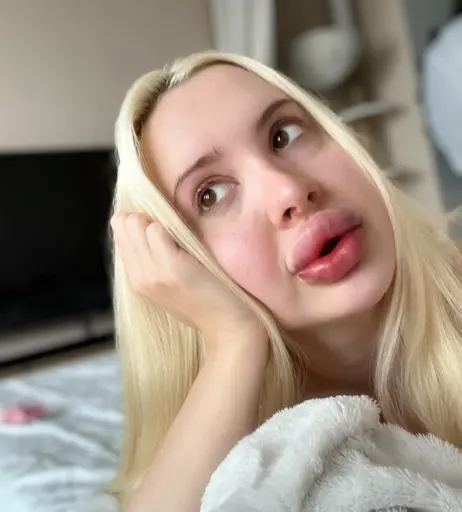 Image 2277787 from Vivian Rose