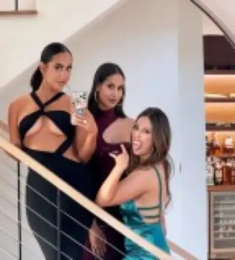 Image 22743855 from Francia Raisa
