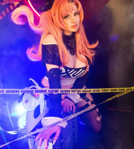 Image 22710641 from AliceCosplay / Alice_With_Cats