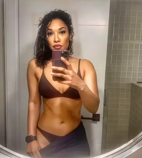 Image 22700081 from Candice patton