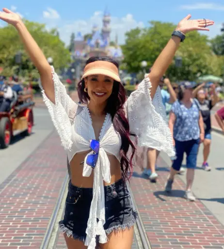 Image 22700011 from Candice patton