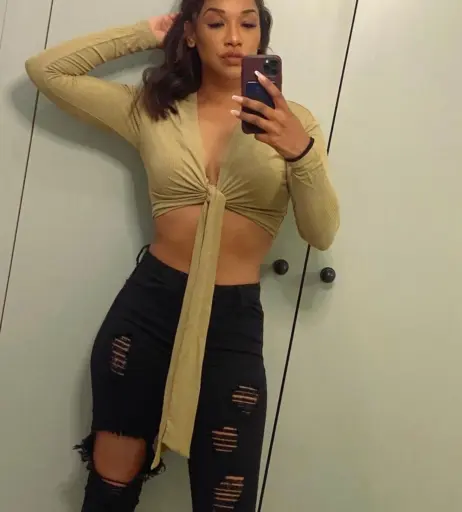 Image 22700007 from Candice patton