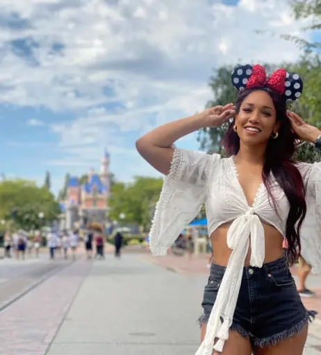 Image 22700009 from Candice patton