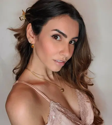Image 22702482 from Alicia Atout and Salina de la Renta