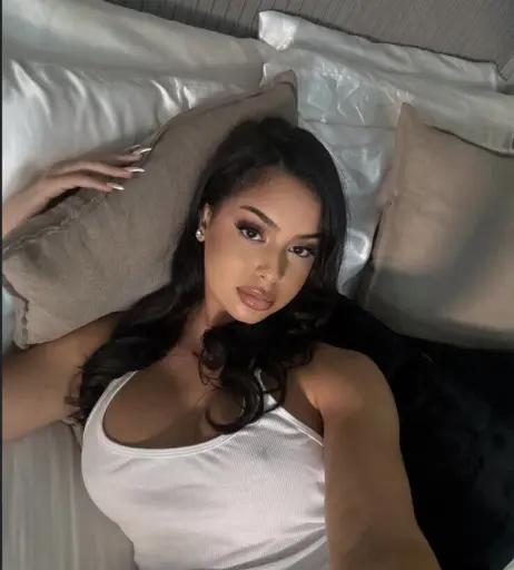 Image 22796599 from nickimariiee