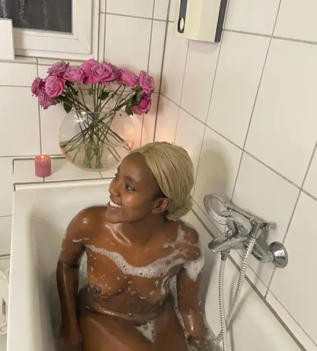 Image 227902 from Leoniweber