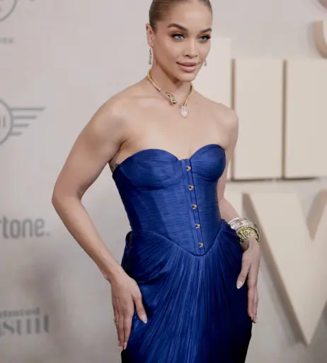Image 22793943 from Jasmine Sanders/Golden Barbie
