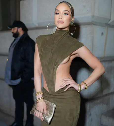 Image 22793831 from Jasmine Sanders/Golden Barbie