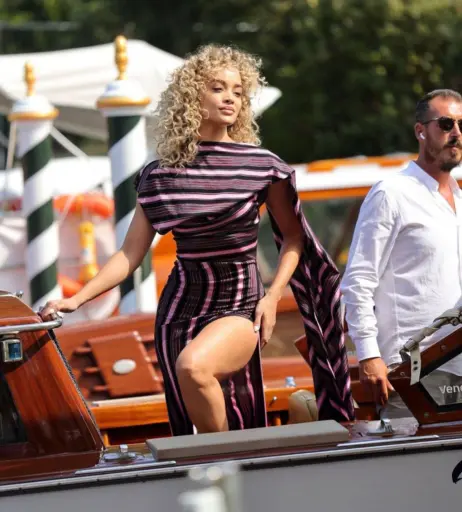 Image 22793879 from Jasmine Sanders/Golden Barbie