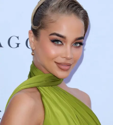 Image 22793714 from Jasmine Sanders/Golden Barbie