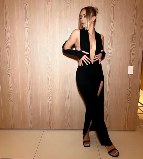 Image 22793663 from Jasmine Sanders/Golden Barbie