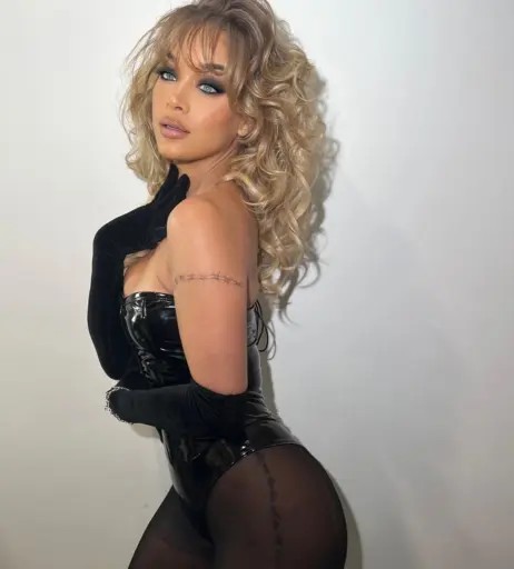 Image 22793648 from Jasmine Sanders/Golden Barbie