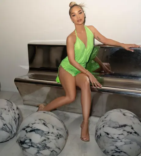 Image 22793672 from Jasmine Sanders/Golden Barbie